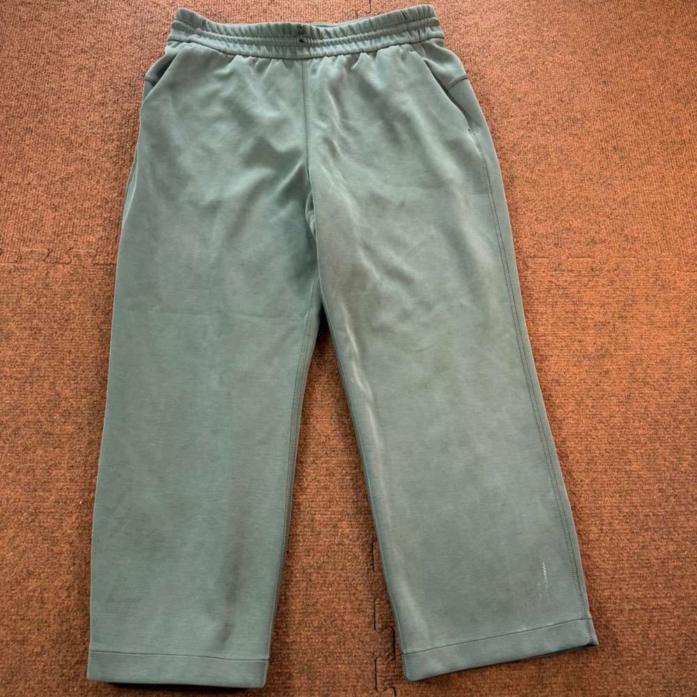 Lululemon Softstreme High-Rise Straight-Leg Crop Pants Green Size 8 LW6BZXS